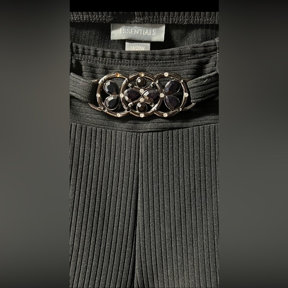 🆂🅾🅻🅳! Essentials Black Ribbed Ladies Pants - Picture 8 of 8